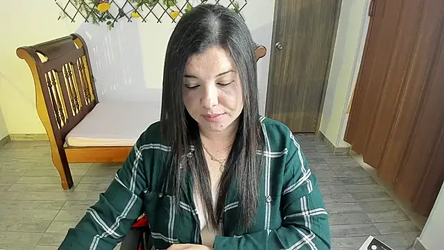 Snapshot of yuya_ss chatting on January 28, 2025, 2:42 pm yuya ss online show from January 28, 2025, 2:42 pm