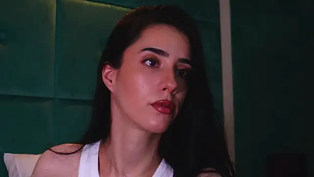 AmeliaJune online show from June 17, 2026, 10:10 pm