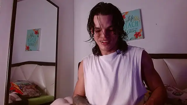 Snapshot of AlbertBernal69 chatting on October 11, 2025, 2:00 am AlbertBernal69 online show from October 11, 2025, 2:00 am