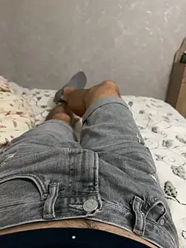 mihaixxx1 online show from October 23, 2025, 4:06 pm