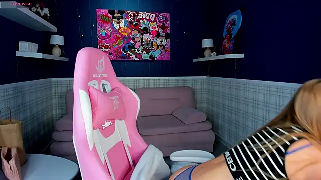 Snapshot of Barbie_Lis chatting on January 20, 2025, 11:43 pm Barbie Lis online show from January 20, 2025, 11:43 pm