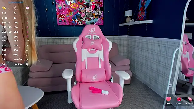 Snapshot of Barbie_Lis chatting on January 23, 2025, 12:25 am Barbie Lis online show from January 23, 2025, 12:25 am