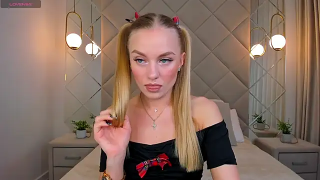 Snapshot of Barbie_Lis chatting on March 5, 2025, 12:27 am Barbie Lis online show from March 5, 2025, 12:27 am