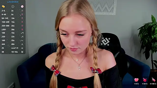 Snapshot of Barbie_Lis chatting on March 19, 2025, 4:14 am Barbie Lis online show from March 19, 2025, 4:14 am