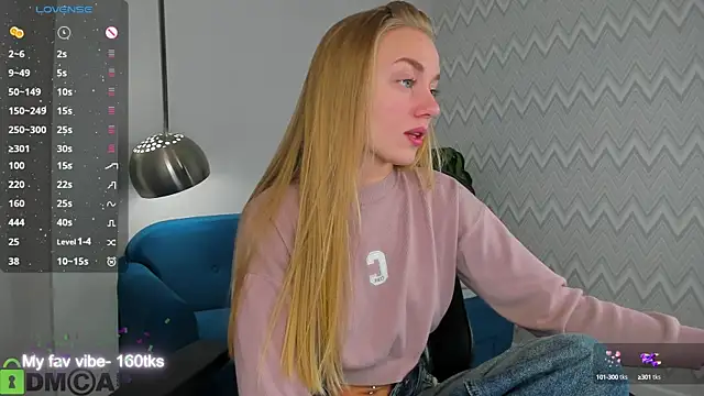 Snapshot of Barbie_Lis chatting on September 24, 2025, 12:25 am Barbie Lis online show from September 24, 2025, 12:25 am