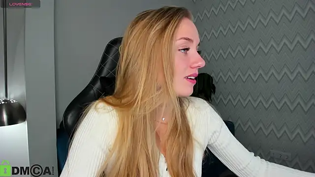 Snapshot of Barbie_Lis chatting on October 20, 2025, 12:55 am Barbie Lis online show from October 20, 2025, 12:55 am