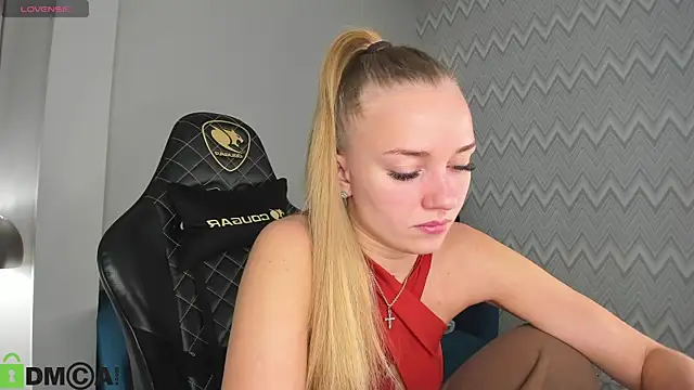 Snapshot of Barbie_Lis chatting on October 25, 2025, 12:18 am Barbie Lis online show from October 25, 2025, 12:18 am