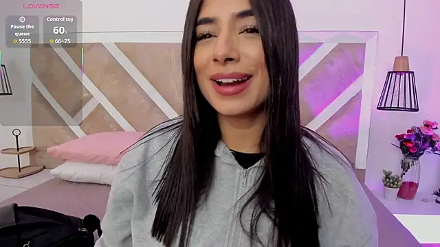 Snapshot of ZiaCalifa chatting on July 22, 2026, 12:19 pm ZiaCalifa online show from July 22, 2026, 12:19 pm