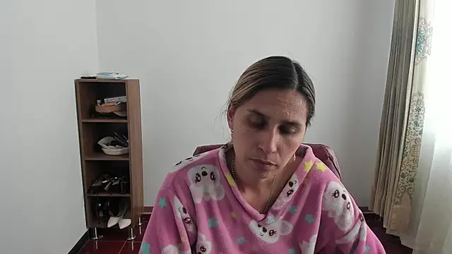 lauren ashlee online show from June 22, 2026, 6:38 pm