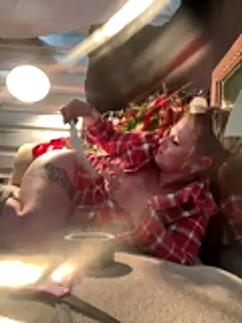 Snapshot of SummerBlueMoon chatting on December 14, 2025, 9:41 pm SummerBlueMoon online show from December 14, 2025, 9:41 pm