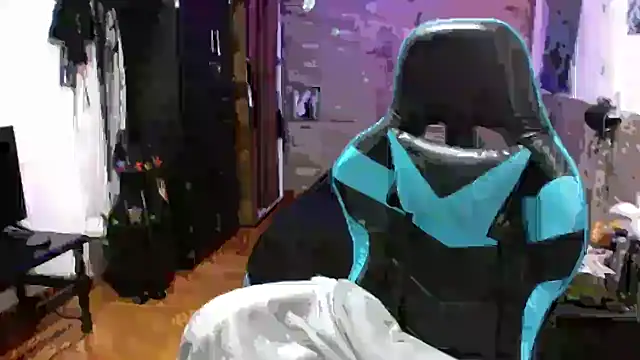 AngelaQueen  online show from October 19, 2025, 4:40 pm