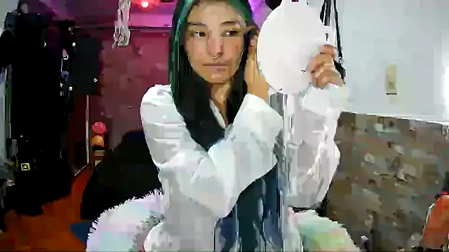 Snapshot of AngelaQueen_ chatting on July 27, 2026, 3:52 pm AngelaQueen online show from July 27, 2026, 3:52 pm