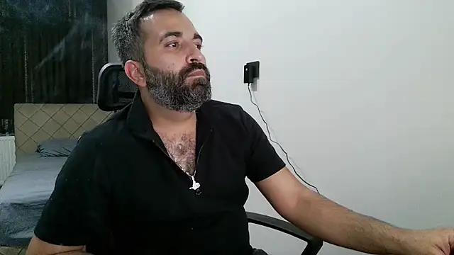 Snapshot of tgltplsr chatting on October 29, 2025, 12:02 am tgltplsr online show from October 29, 2025, 12:02 am