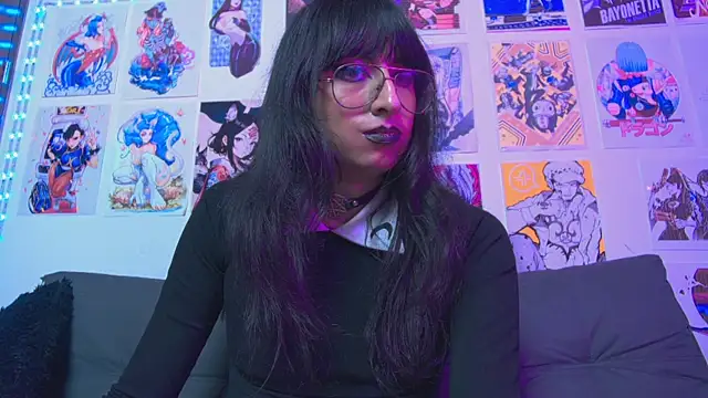 Snapshot of snowblack_ chatting on February 9, 2025, 5:29 am snowblack online show from February 9, 2025, 5:29 am