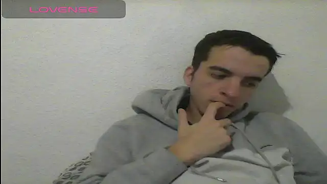 Tombgy07 online show from January 7, 2025, 4:37 pm