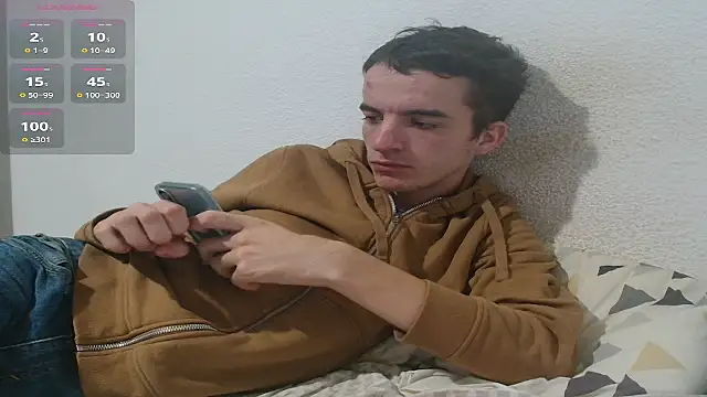 Tombgy07 online show from October 1, 2025, 7:20 pm