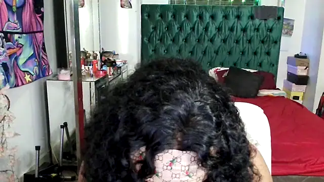 YasmineMinaj online show from September 18, 2025, 3:30 am