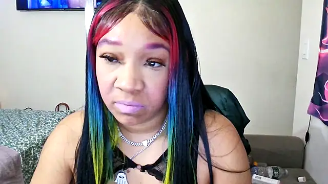 YasmineMinaj online show from December 17, 2025, 8:48 pm