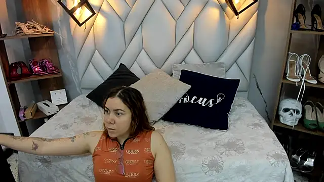 Snapshot of SakuraLee_ chatting on March 7, 2025, 1:29 pm SakuraLee online show from March 7, 2025, 1:29 pm