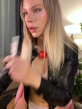 Snapshot of KittyKatyDream chatting on January 10, 2026, 3:36 pm KittyKatyDream online show from January 10, 2026, 3:36 pm