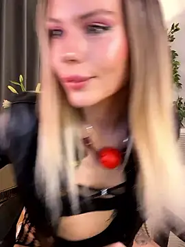 Snapshot of KittyKatyDream chatting on January 12, 2026, 6:13 pm KittyKatyDream online show from January 12, 2026, 6:13 pm