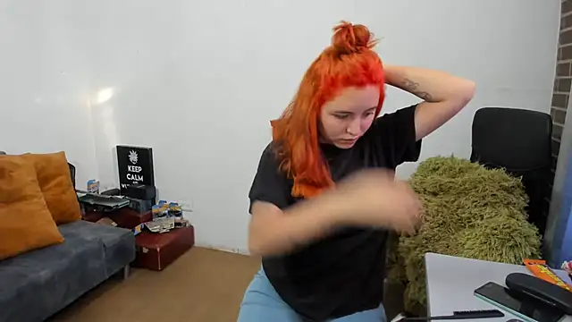  girls on fire  online show from March 8, 2025, 9:51 pm