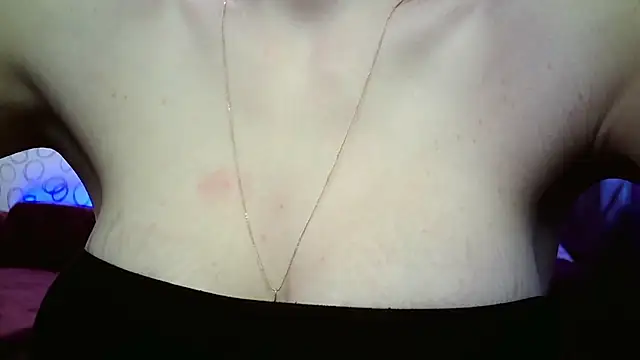 Snapshot of bariellass chatting on September 16, 2025, 12:28 pm bariellass online show from September 16, 2025, 12:28 pm