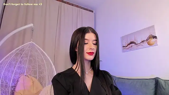 LauraCoy online show from February 3, 2025, 11:26 pm