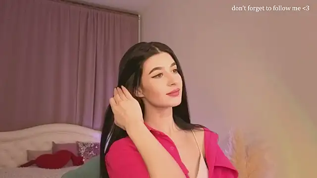 LauraCoy online show from November 20, 2025, 10:31 pm