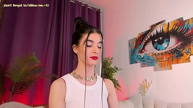 Snapshot of LauraCoy chatting on June 11, 2026, 3:04 am LauraCoy online show from June 11, 2026, 3:04 am