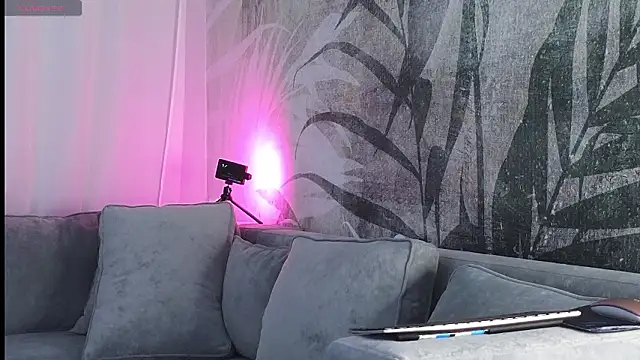 Snapshot of lily__foster chatting on December 2, 2024, 6:41 am lily foster online show from December 2, 2024, 6:41 am