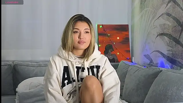 Snapshot of lily__foster chatting on December 26, 2024, 4:36 pm lily foster online show from December 26, 2024, 4:36 pm