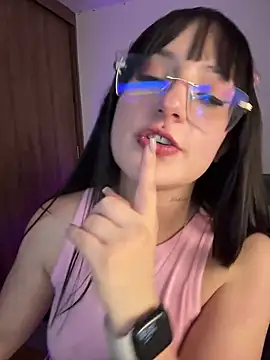 Snapshot of Megan_lu2 chatting on February 25, 2025, 6:03 am Megan lu2 online show from February 25, 2025, 6:03 am