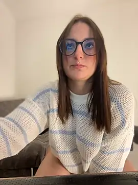 Snapshot of Megan_lu2 chatting on September 24, 2025, 5:33 am Megan lu2 online show from September 24, 2025, 5:33 am