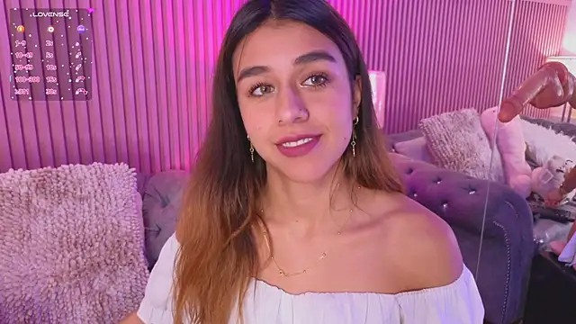 Emiily Scott1 online show from January 15, 2025, 6:19 pm