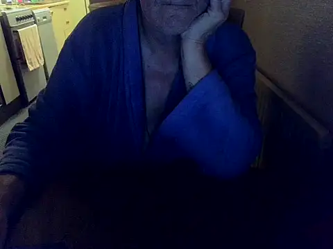 daddyflash online show from October 22, 2025, 11:15 pm