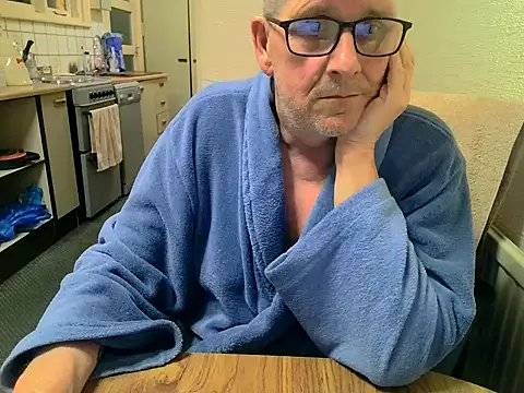 daddyflash online show from April 30, 2026, 10:03 pm
