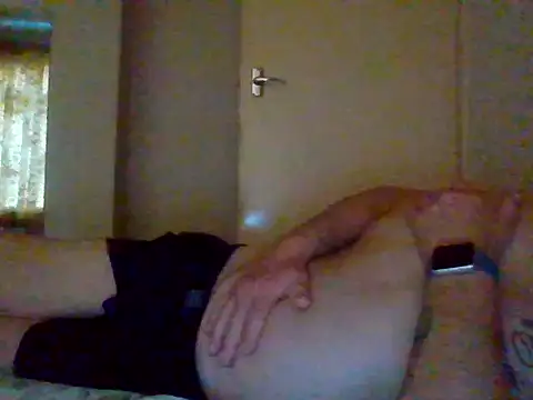 Snapshot of daddyflash chatting on May 27, 2026, 4:42 am daddyflash online show from May 27, 2026, 4:42 am