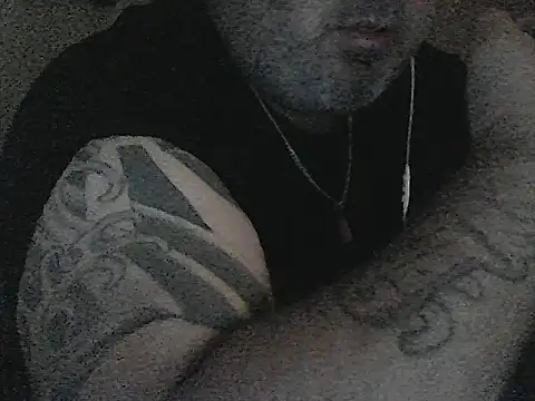 Snapshot of Paolino_8316 chatting on September 30, 2025, 10:37 pm Paolino 8316 online show from September 30, 2025, 10:37 pm