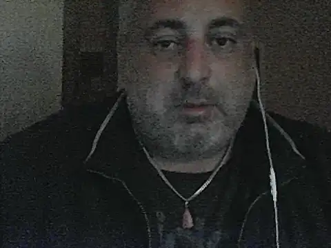 Snapshot of Paolino_8316 chatting on October 8, 2025, 9:45 pm Paolino 8316 online show from October 8, 2025, 9:45 pm