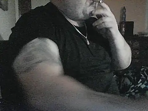 Snapshot of Paolino_8316 chatting on December 19, 2025, 12:17 am Paolino 8316 online show from December 19, 2025, 12:17 am