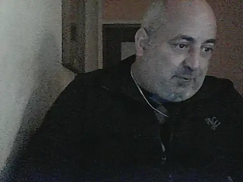 Snapshot of Paolino_8316 chatting on January 10, 2026, 12:01 am Paolino 8316 online show from January 10, 2026, 12:01 am