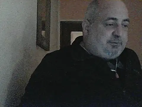 Snapshot of Paolino_8316 chatting on January 11, 2026, 3:06 pm Paolino 8316 online show from January 11, 2026, 3:06 pm