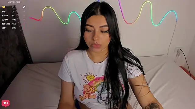 Snapshot of artemisa67_ chatting on December 7, 2024, 7:27 am artemisa67 online show from December 7, 2024, 7:27 am