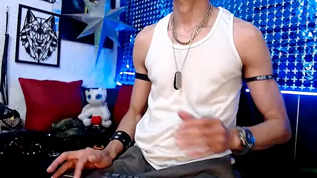 Snapshot of Mensecret69 chatting on January 16, 2025, 11:37 pm Mensecret69 online show from January 16, 2025, 11:37 pm