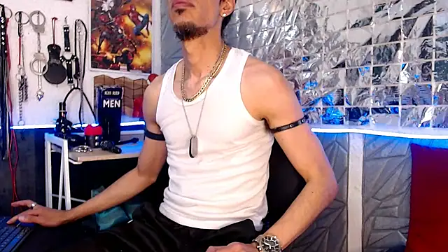 Snapshot of Mensecret69 chatting on February 13, 2025, 6:27 pm Mensecret69 online show from February 13, 2025, 6:27 pm