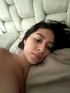 Sophie  Foxxx online show from November 29, 2025, 3:15 pm