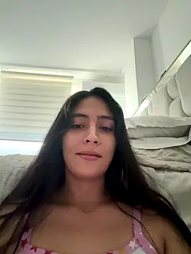 Sophie  Foxxx online show from December 16, 2025, 4:12 pm