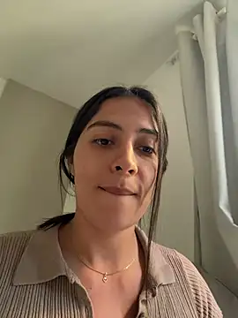 Snapshot of Sophie__Foxxx chatting on June 22, 2026, 8:50 pm Sophie Foxxx online show from June 22, 2026, 8:50 pm