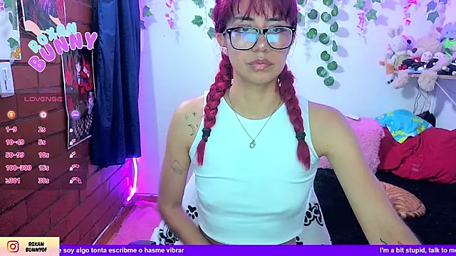 Roxanbunny1 online show from May 2, 2026, 12:59 am